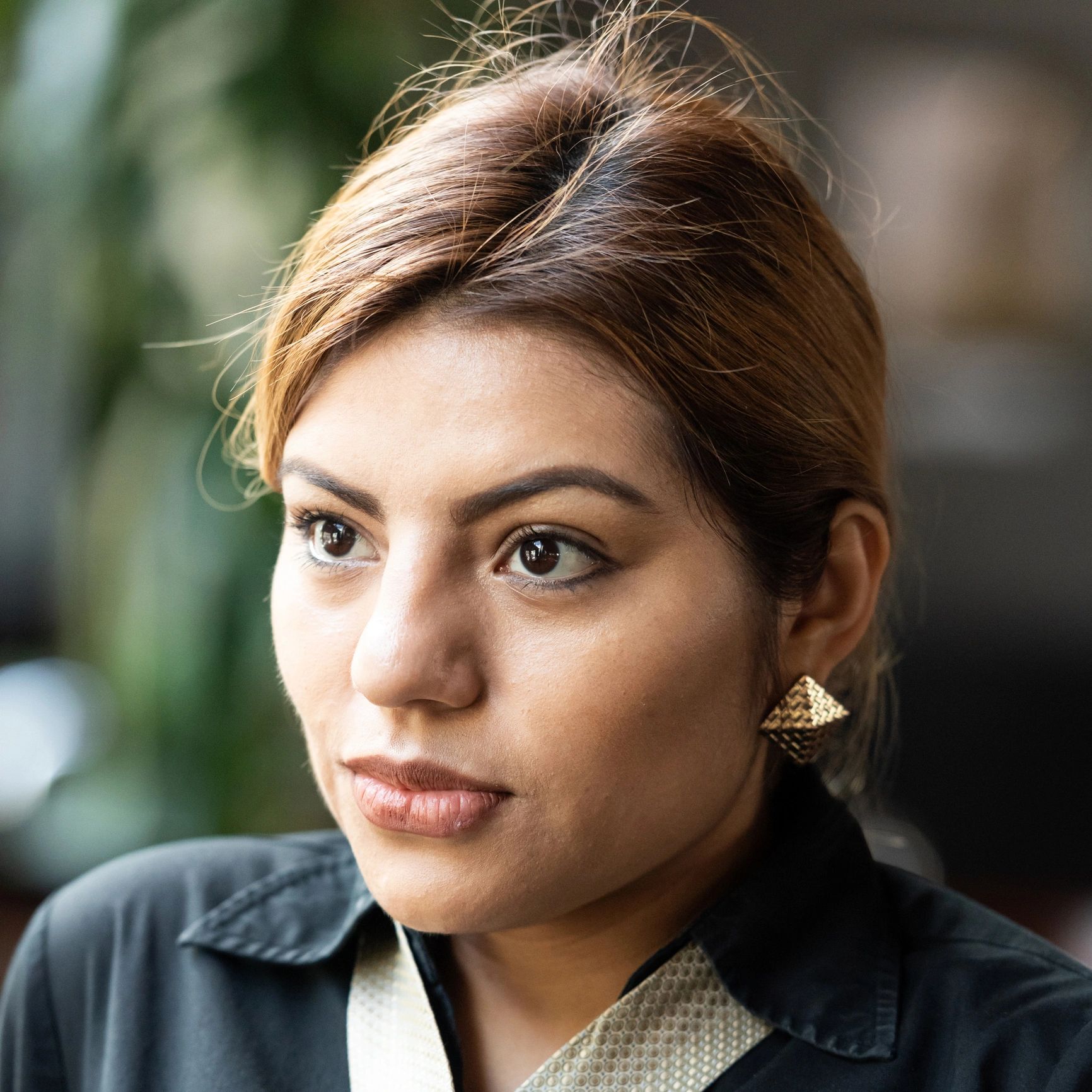 Retrato de mujer emprendedora colombiana